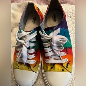 Mossimo Supply Co tennis shoe. Custom tie dye.